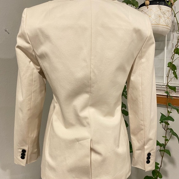 Banana Republic Cream Tailored Blazer long and lean- fit washable Bi-stretch 4 - Picture 4 of 6